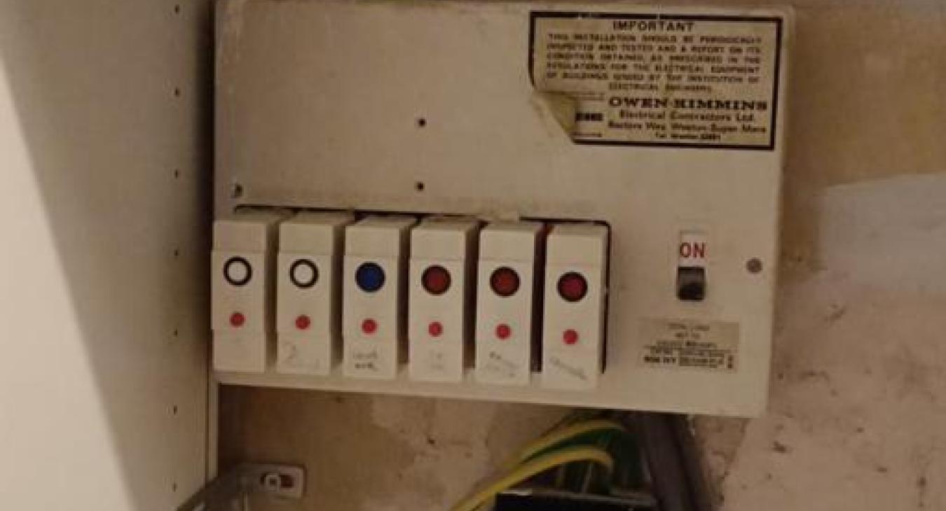 Old fuse-box