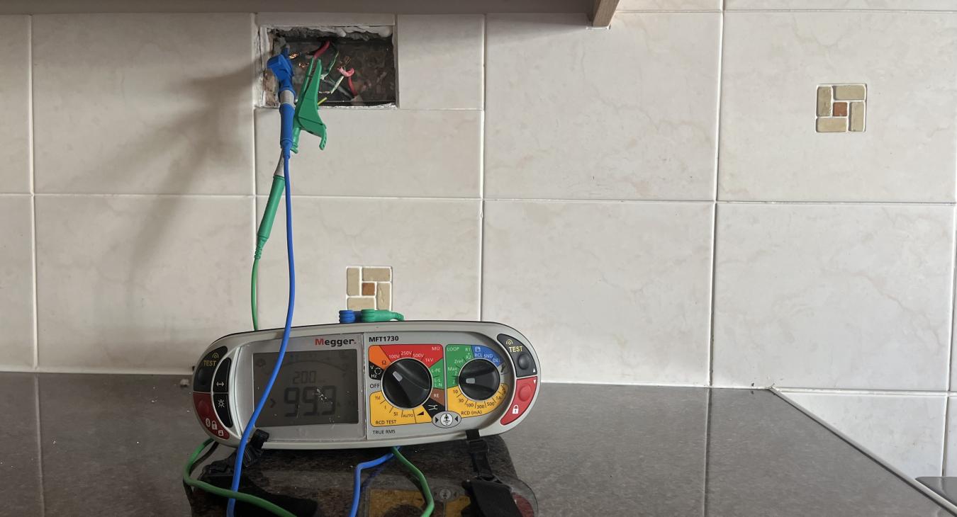 Fault finding Electrician in Bristol